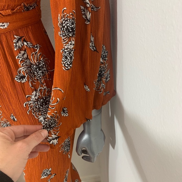 Stunning Boho Pantsuit - Picture 6 of 11